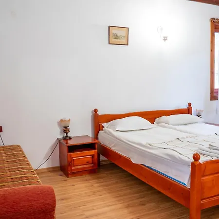 Hotel - щастливците 3*