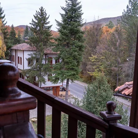 Hotel - щастливците 3*