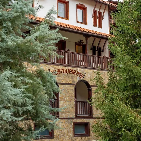 酒店 - щастливците 斯塔佐扎格斯基巴尼